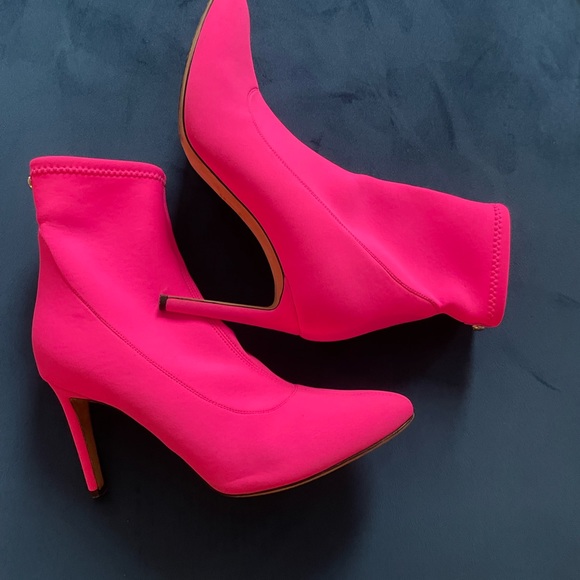 GIUSEPPE ZANOTTI
Bimba neon scuba sock boots - Picture 3 of 6